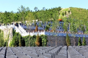 灵山宝塔云鹤园